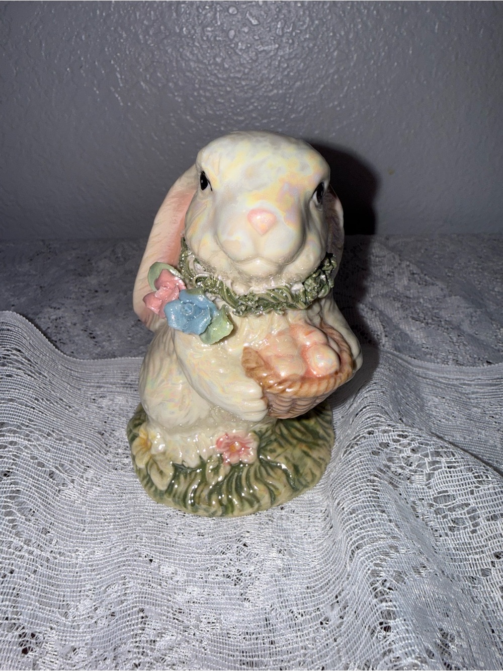 Vintage Lustreware Lop Ear White Bunny Rabbit Easter Porcelain Carrots